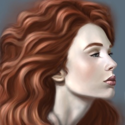 Девушка с рыжими волосами