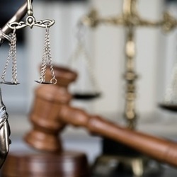 Знающий адвокат Днепр – полный набор юридических услуг