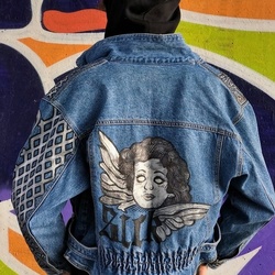 Джинсовая куртка