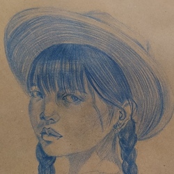 Девочка в шляпке