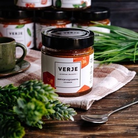 этикетка для бренда VERJE