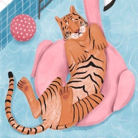 Тигр в бассейне