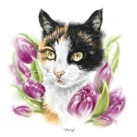 Трехцветная кошка в цветах