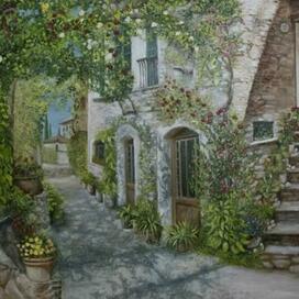 Крым. Зеленая улица.