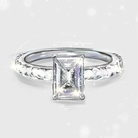 Кольцо с бриллиантом 