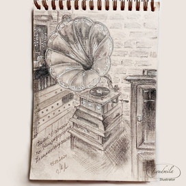 Старинный патефон