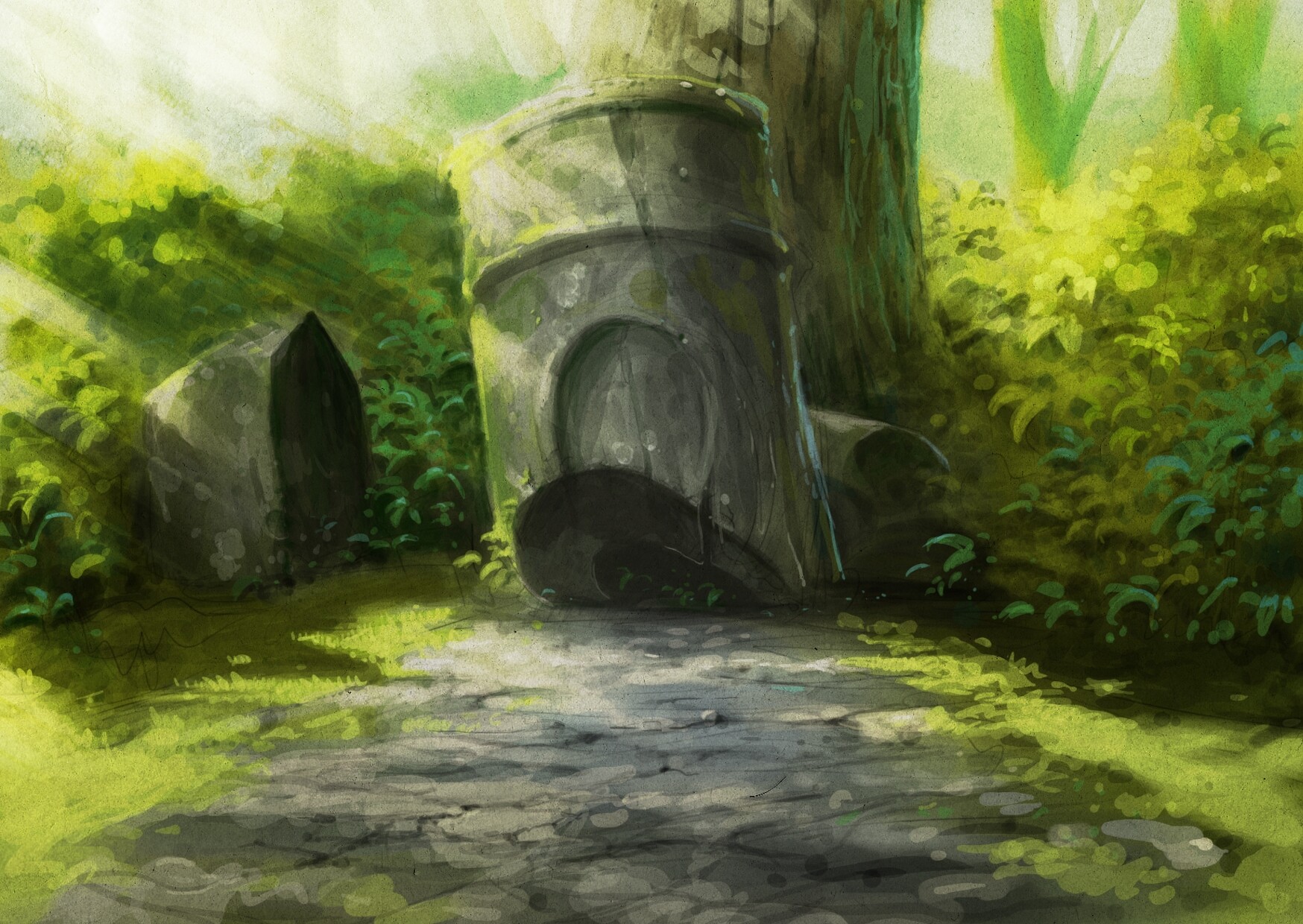 каменное изваяние на фоне леса