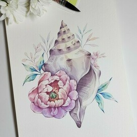 Морская ракушка с цветами акварелью