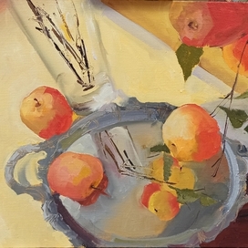 Яблоки на окне