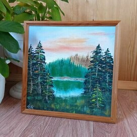 Лес у озера