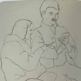 Пара с телефонами