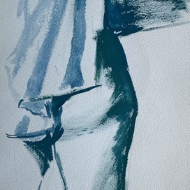 зарисовка стоящая натурщица