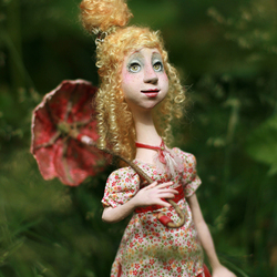 Кукла на прогулке, 2011