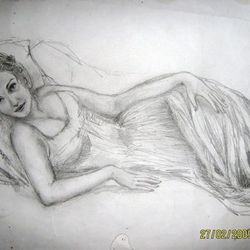 портрет девушки в белом платье