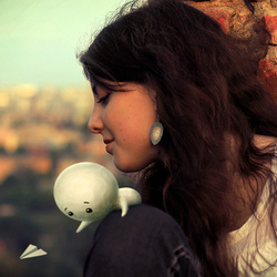 Рисованній персонаж на фото