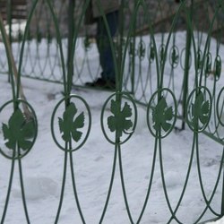 Ограждение пруда. Частные угодия, г. Пушкин.