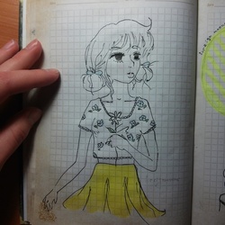 Девочка с ромашкой