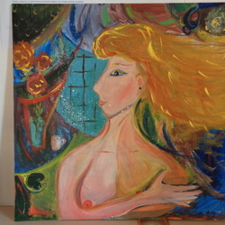 Фемина застыла. Революция.