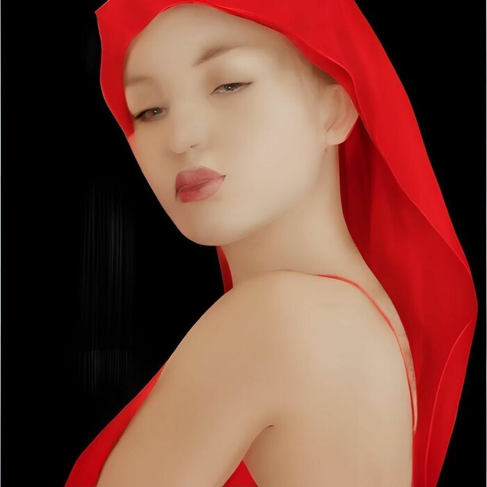 Девушка в красном