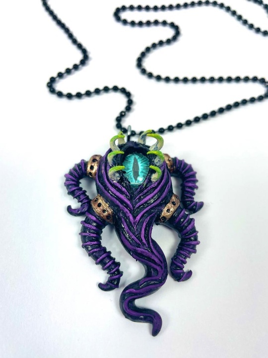 Кулон по мотивам произведений Г. Лавкрафта 