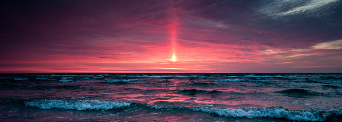 Main zakat sunset more nebo